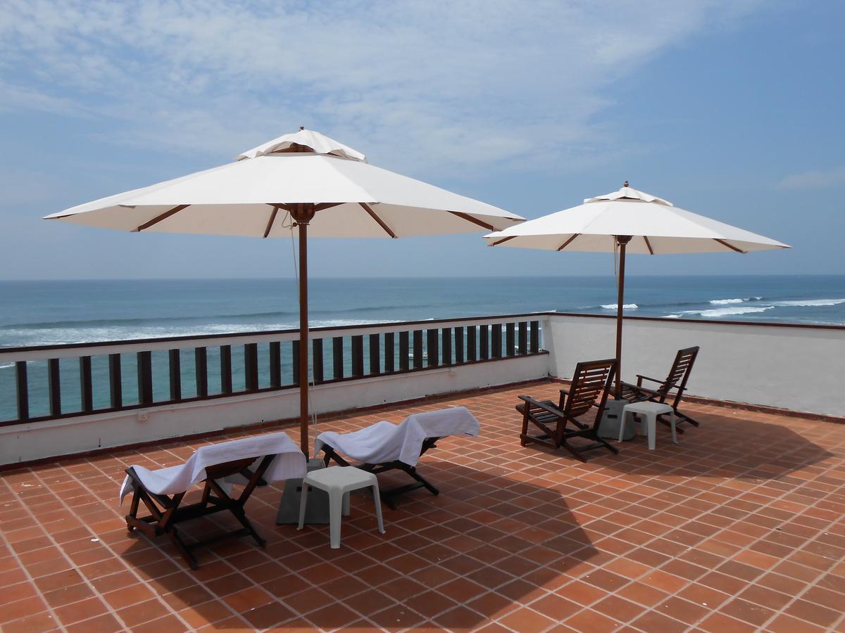 Coral Seas Beach Хіккадува Екстер'єр фото
