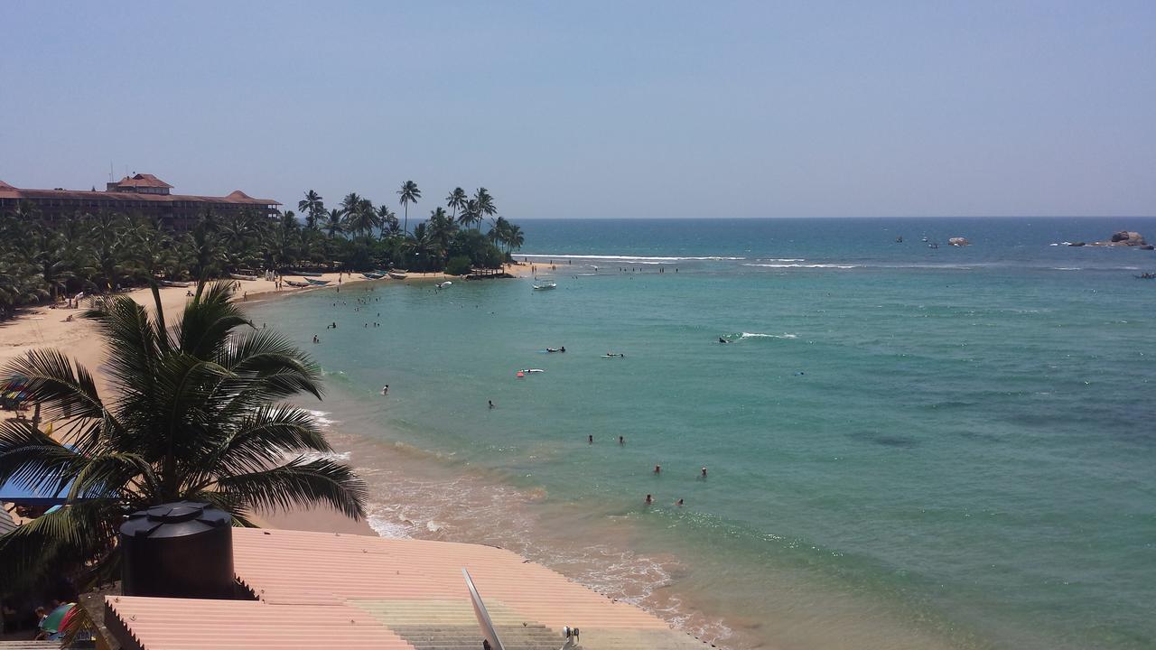 Coral Seas Beach Хіккадува Екстер'єр фото